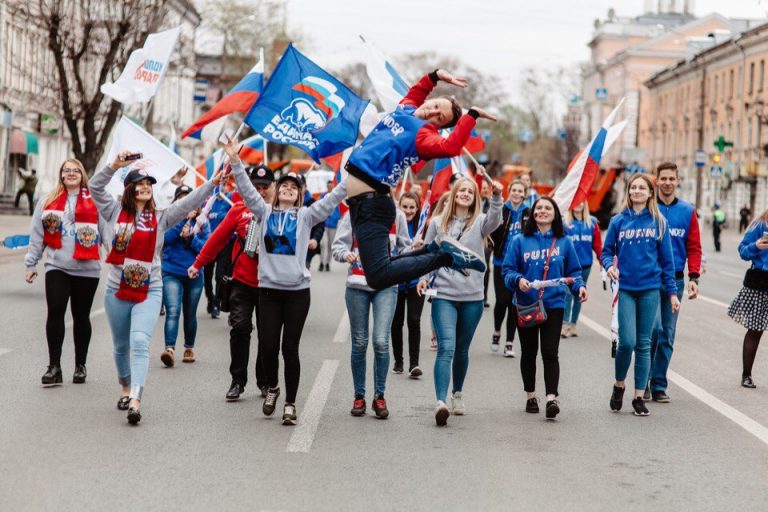 Илья Холодов нарушил запрет губернатора на аполитичность 1 мая