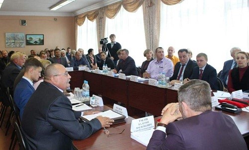 В Нелидово назревает политический кризис