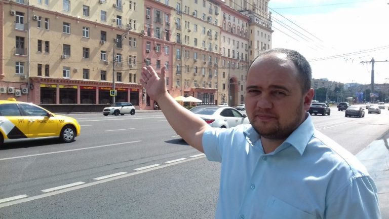 “Я дам тебе 2,5 миллиарда или домашнее задание минимально”