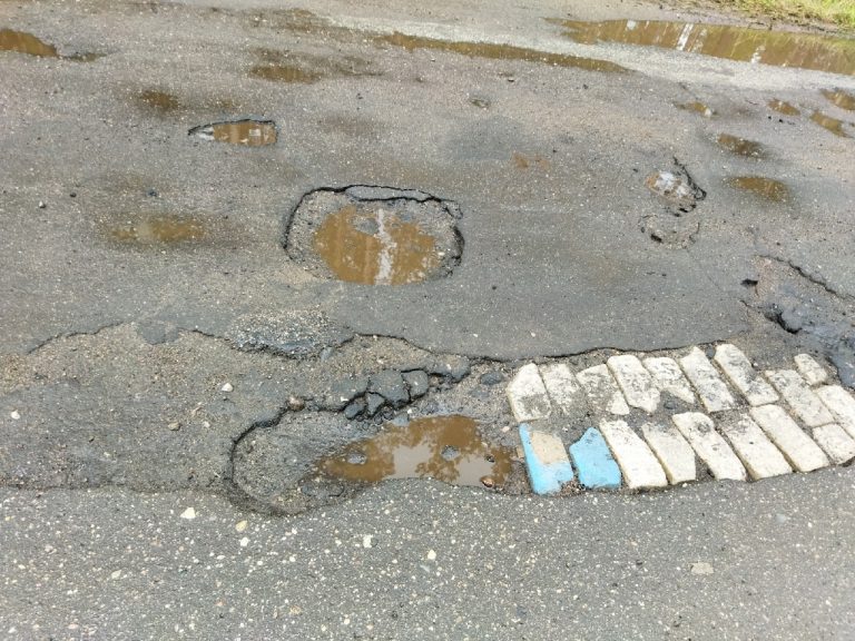 Кирпич всему голова