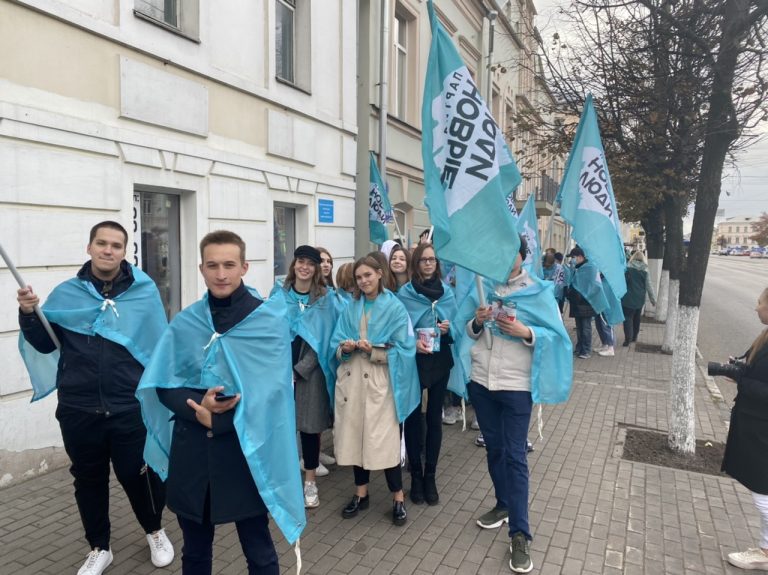Вышли в люди