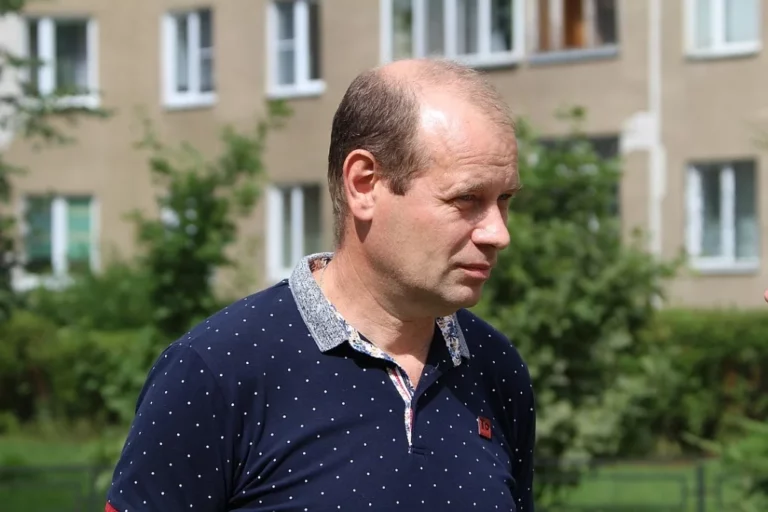 "Без перемен"