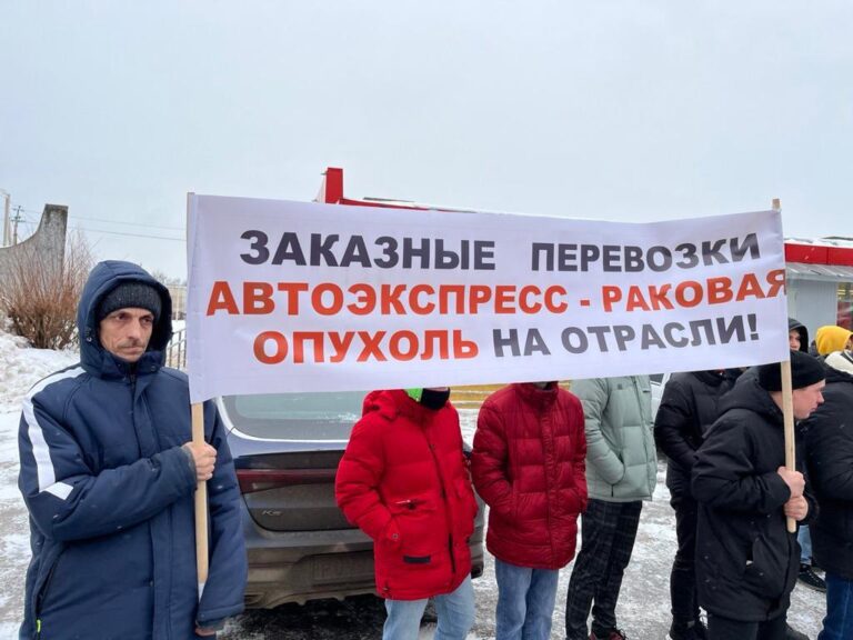 Легальные против нелегальных
