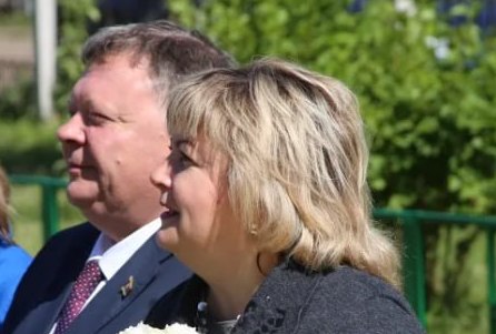 Депутаты и чиновники