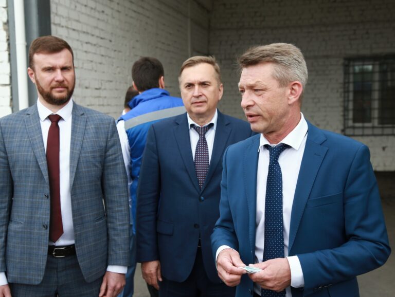 Министр против граждан