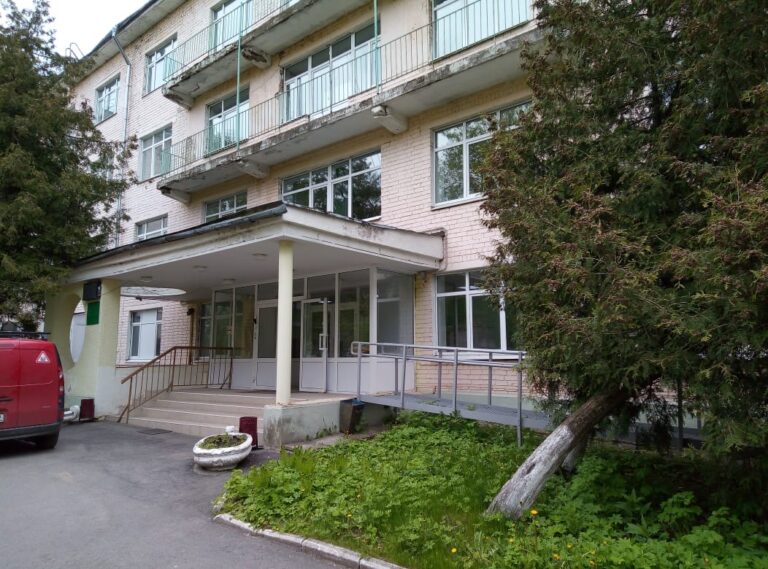 Старцы левого обнала