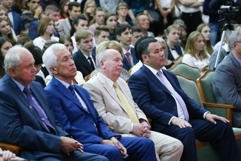 Кланы